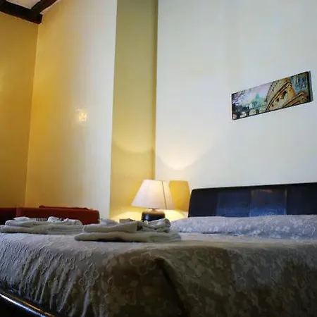 לינה וארוחת בוקר Trastevereinn רומא